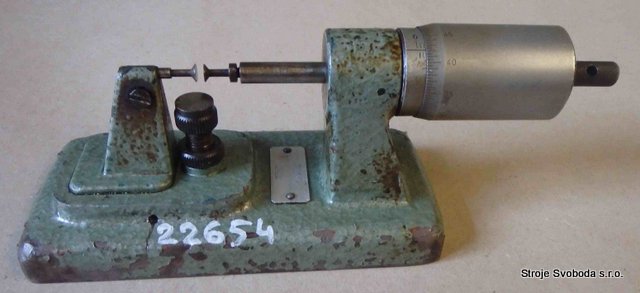 Mikrometr stojánkový 0-25 (22654 (2).JPG)